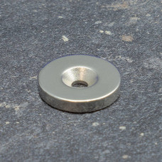 RONDE MAGNEETNEODYMIUM MET VERZONKEN SCHROEF GAT 23 MM